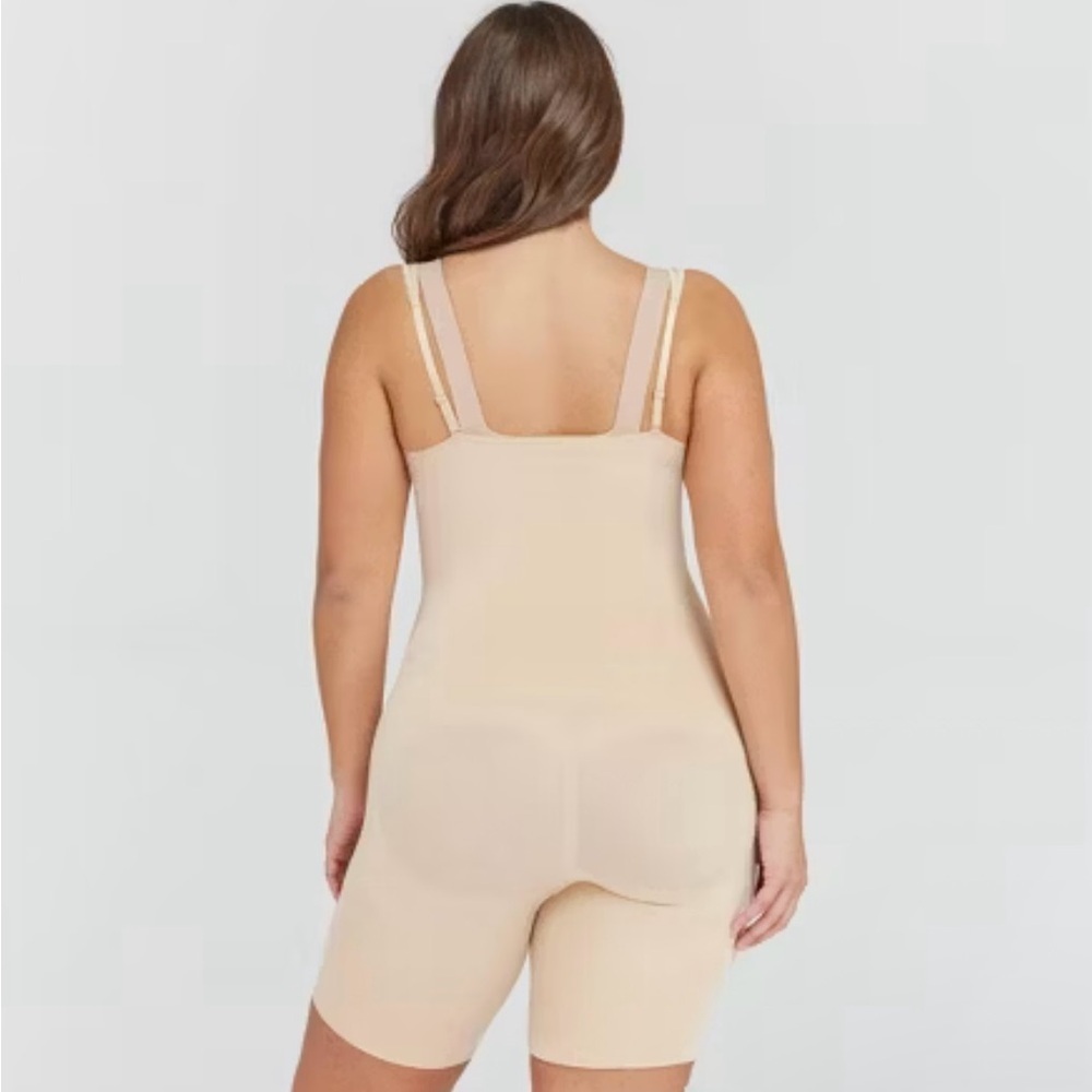 ASSETS by SPANX Women's Remarkable Results All-In-One Body Slimmer - Picture 3 of 12